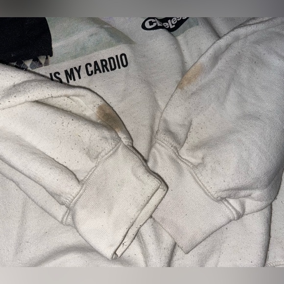 Clueless 
Cher “Shopping is my cardio” Graphic Sweatshirt - Picture 9 of 16